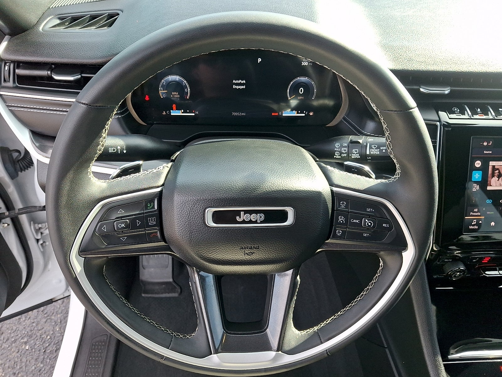 2023 Jeep Grand Cherokee L Altitude 4x4