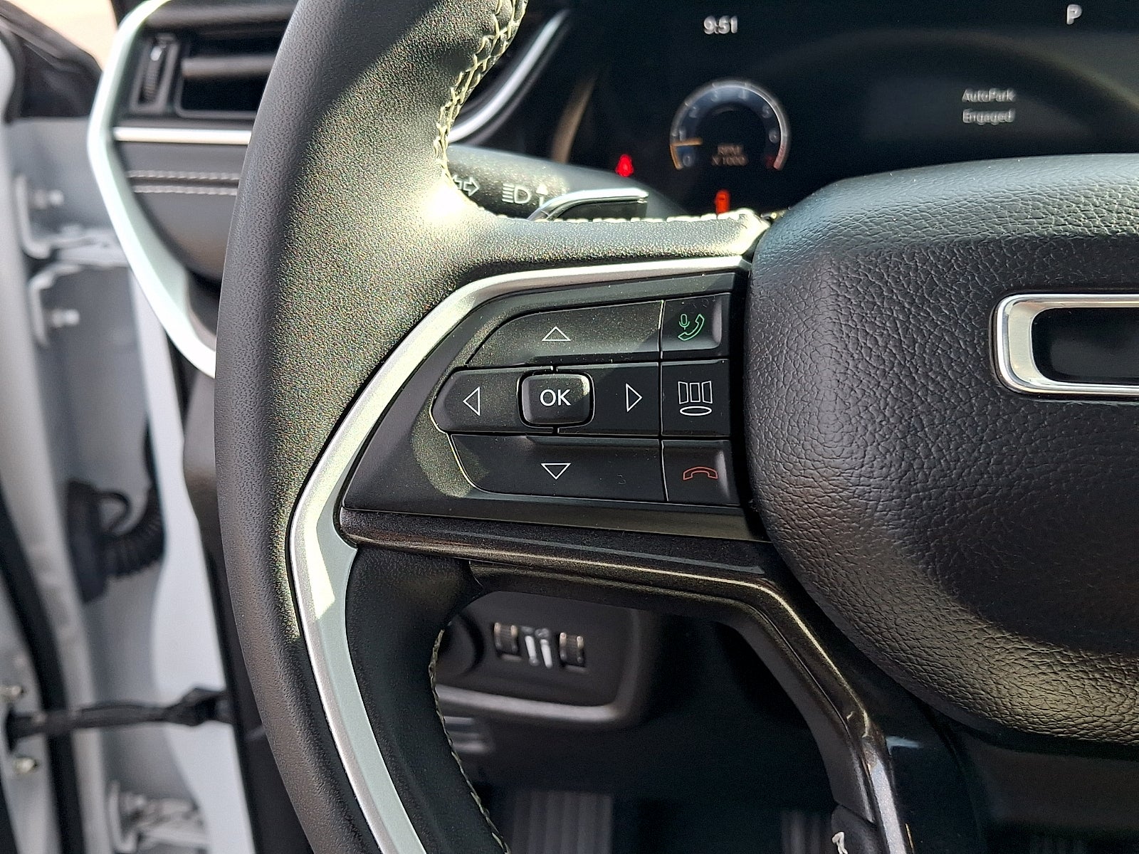 2023 Jeep Grand Cherokee L Altitude 4x4