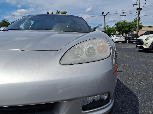 2005 Chevrolet Corvette Base