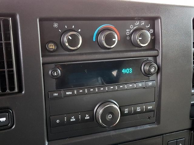 2024 Chevrolet Express Passenger 3500 1LT