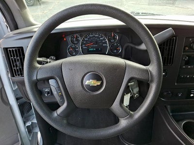 2024 Chevrolet Express Passenger 3500 1LT