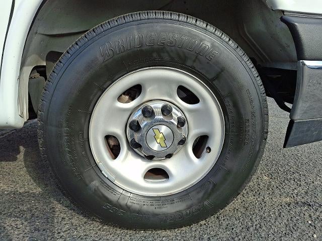 2024 Chevrolet Express Passenger 3500 1LT