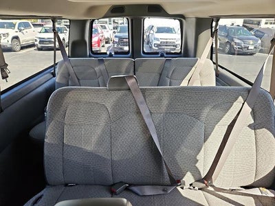 2024 Chevrolet Express Passenger 3500 1LT