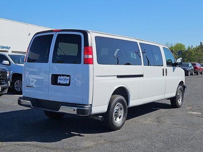 2024 Chevrolet Express Passenger 3500 1LT
