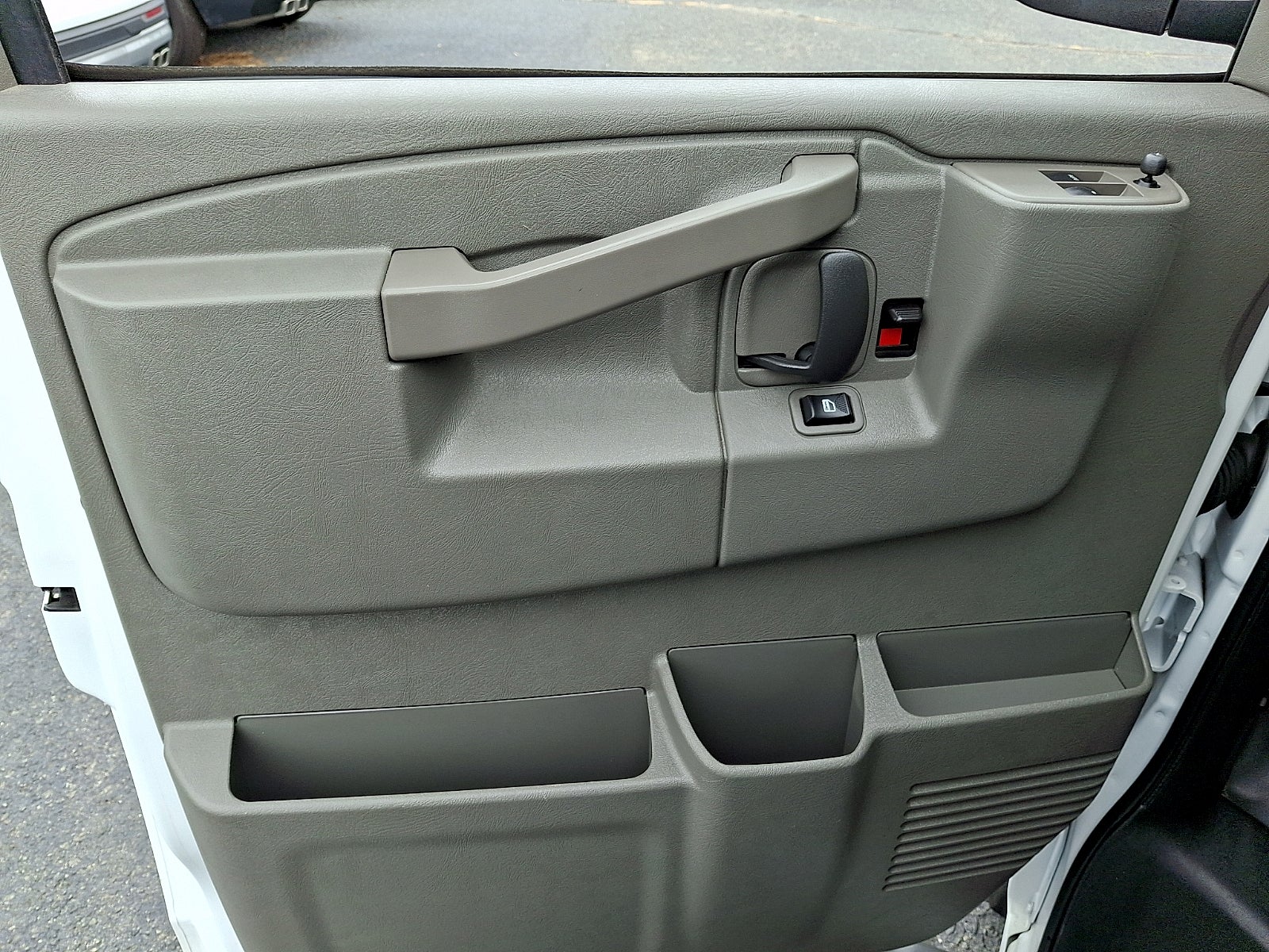 2025 Chevrolet Express Cargo Base