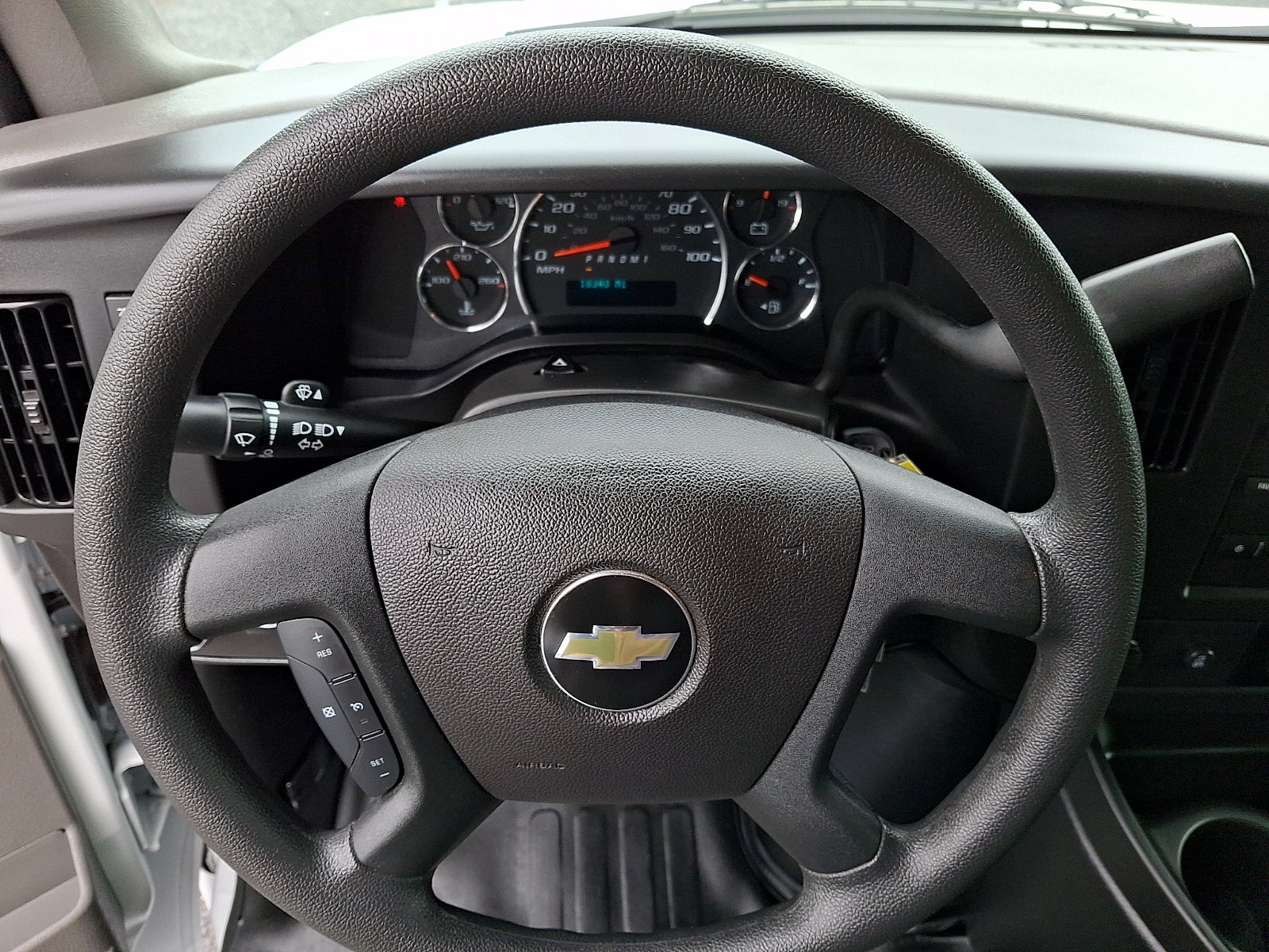 2025 Chevrolet Express Cargo Base