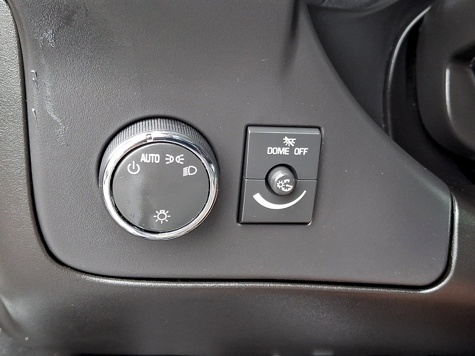 2025 Chevrolet Express Cargo Base