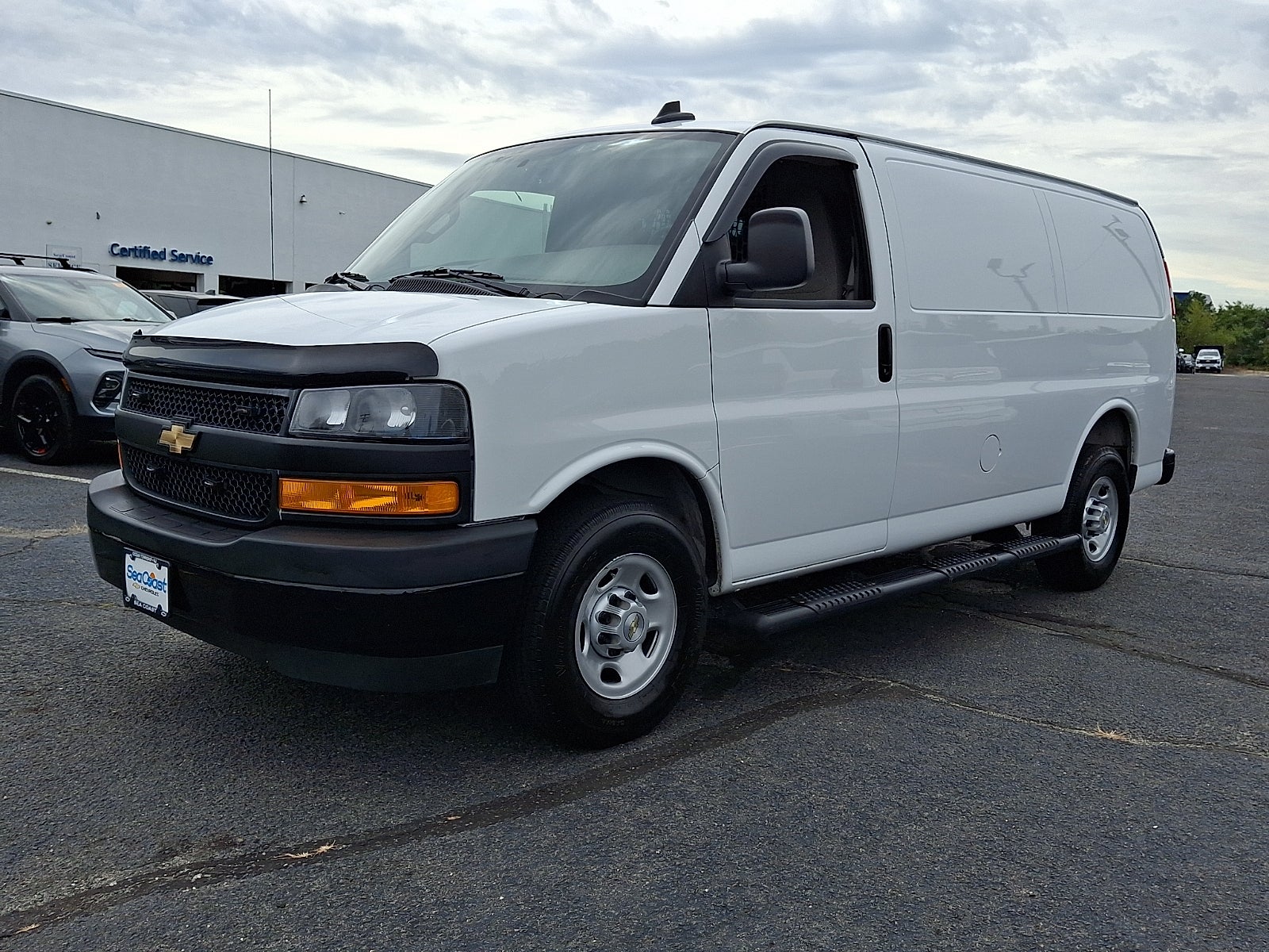 2025 Chevrolet Express Cargo Base