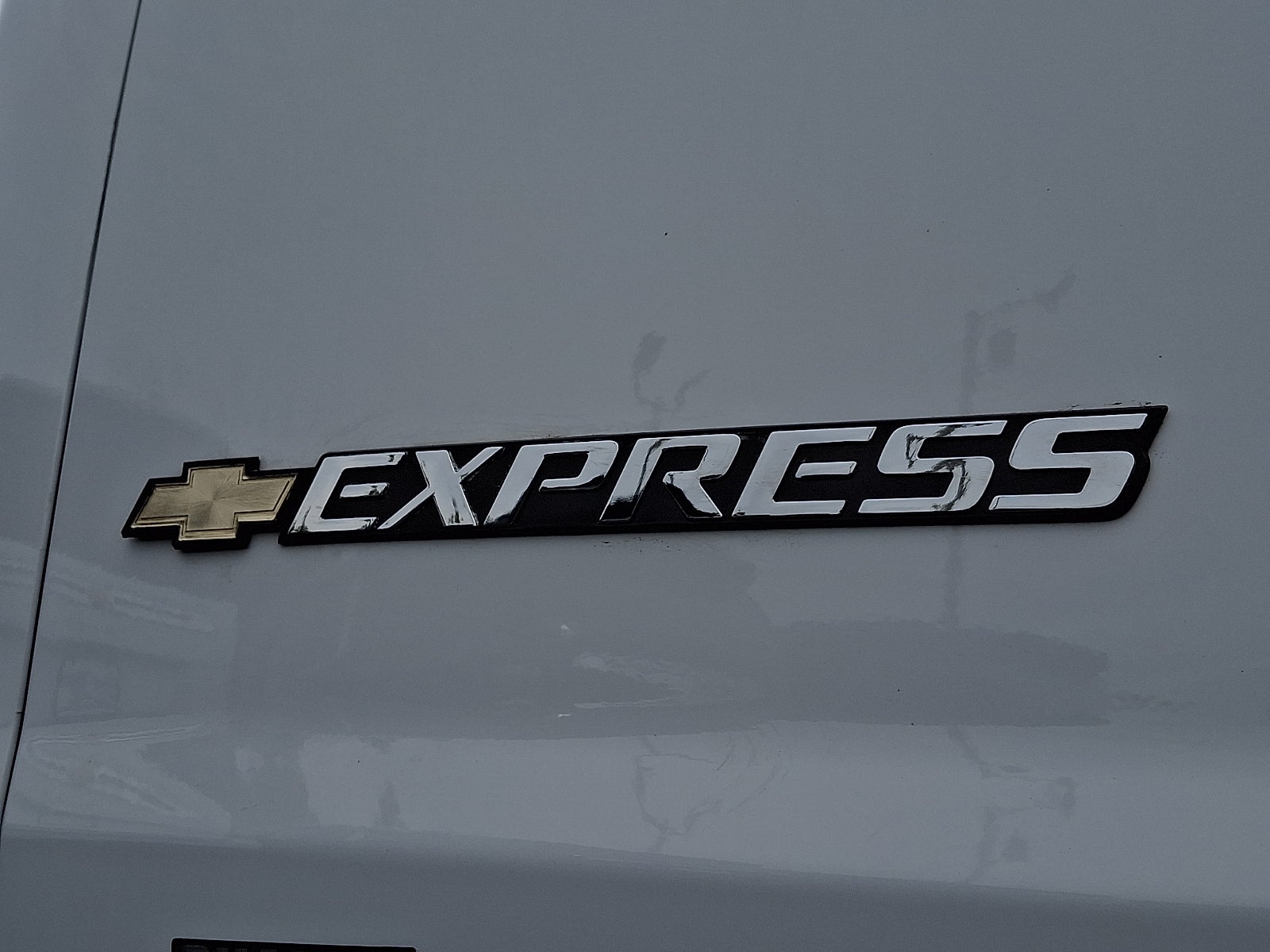 2025 Chevrolet Express Cargo Base