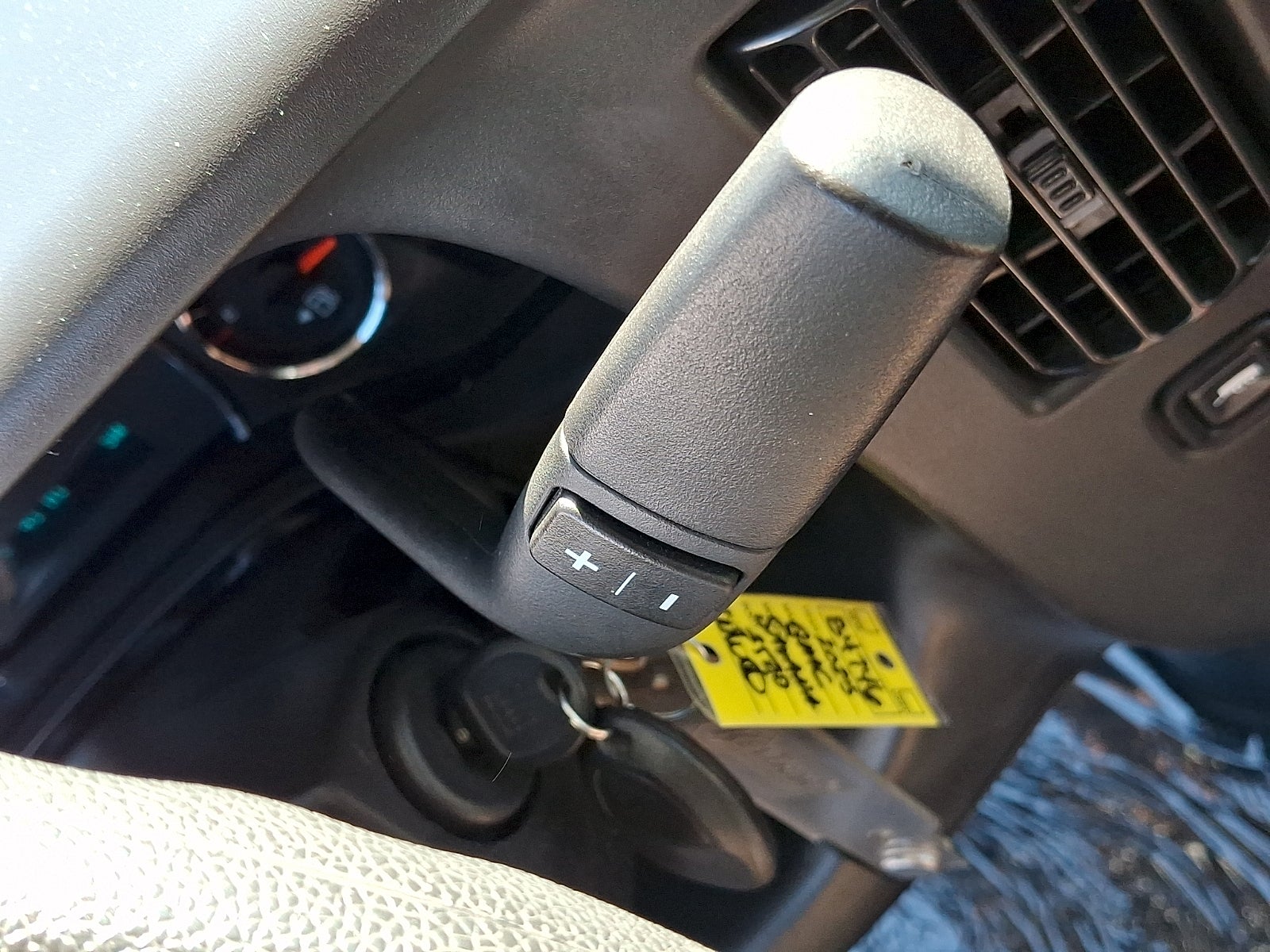 2025 GMC Savana Passenger LT - Photo 14