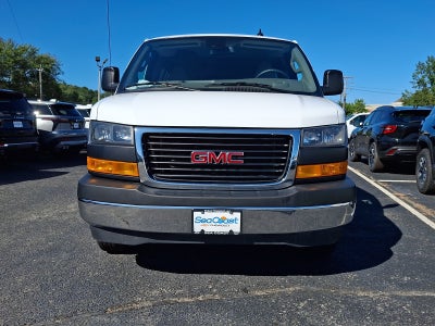 2025 GMC Savana Passenger LT