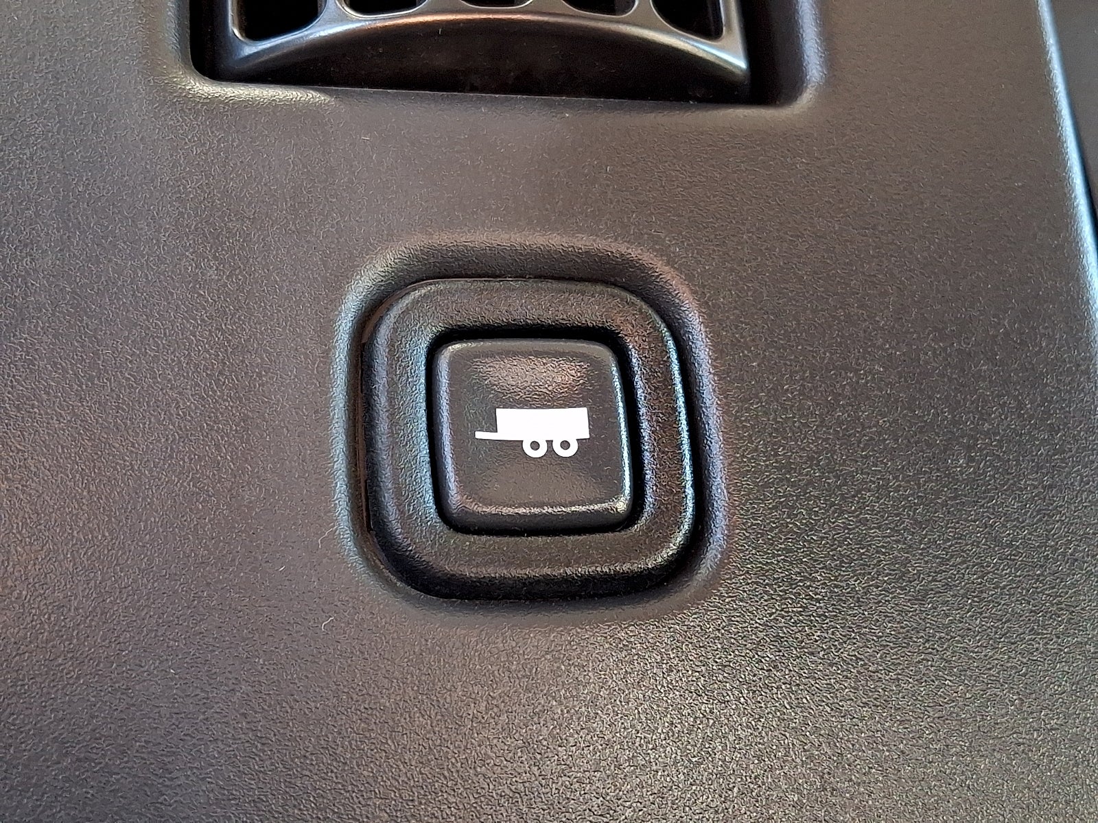 2025 GMC Savana Passenger LT