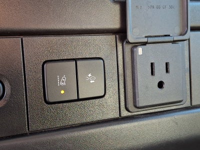 2025 GMC Savana Passenger LT