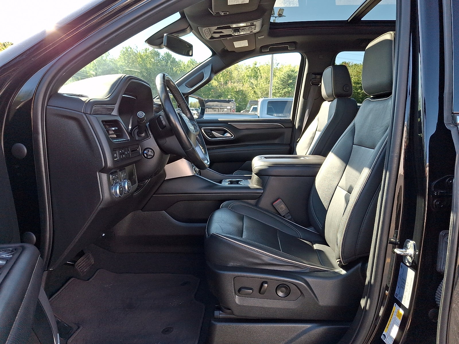 2022 GMC Yukon XL SLT