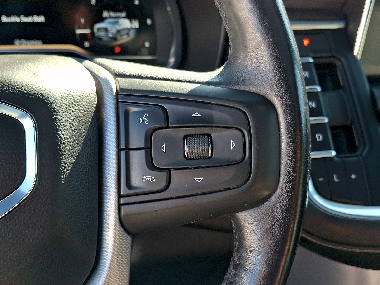 2022 GMC Yukon XL SLT