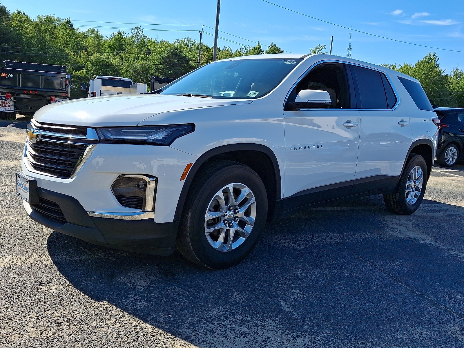 2023 Chevrolet Traverse LS