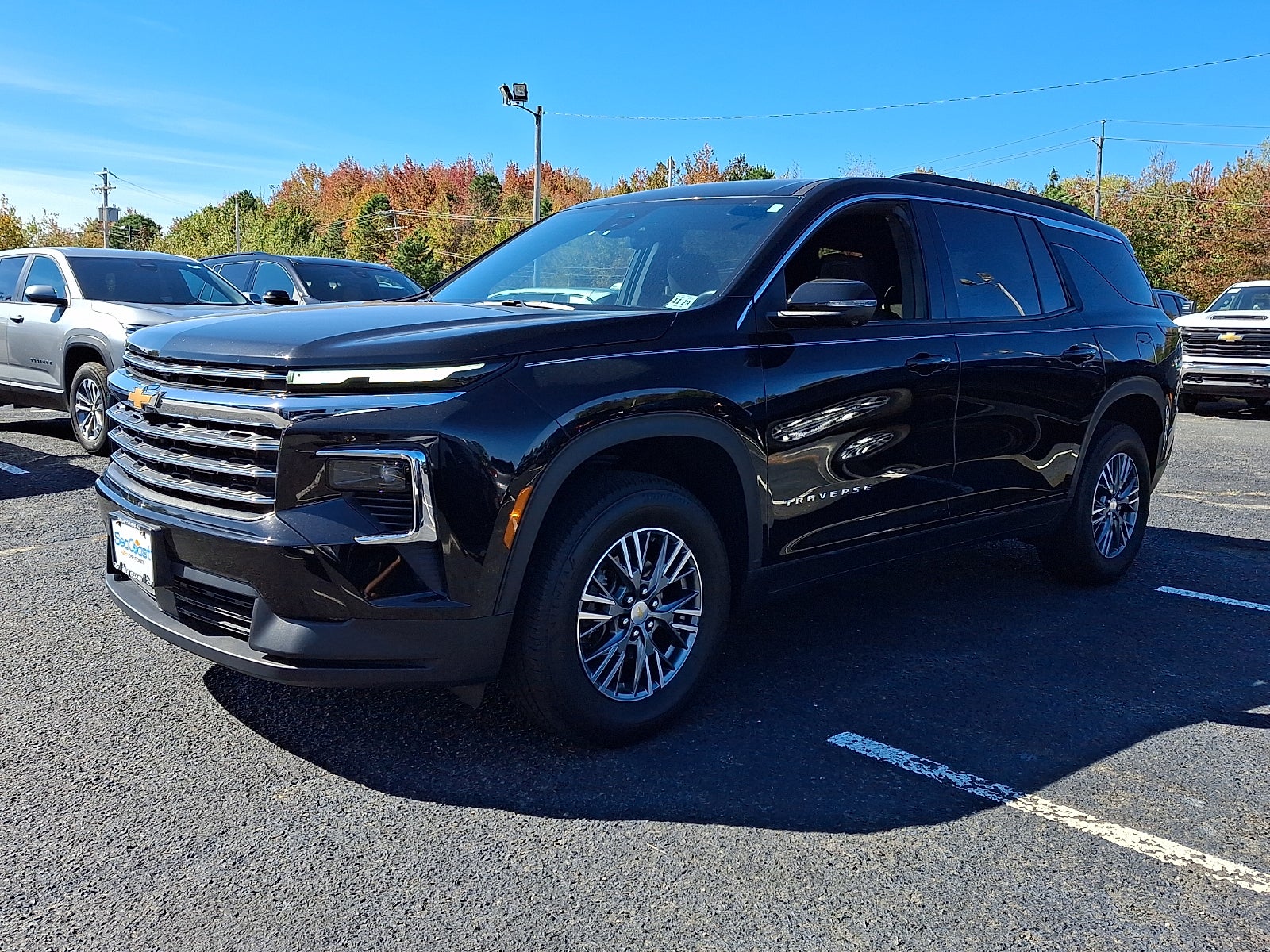 2024 Chevrolet Traverse LT