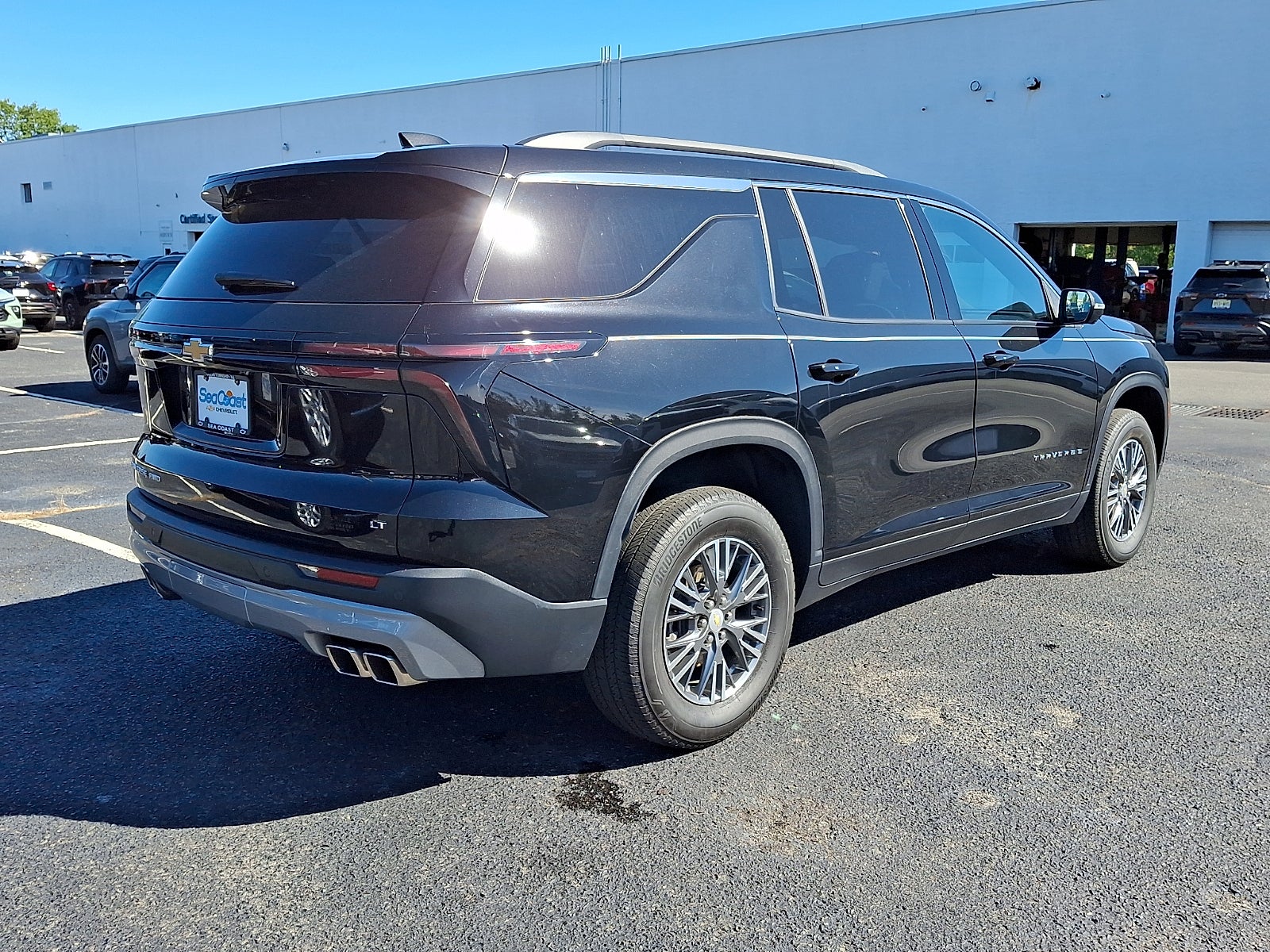 2024 Chevrolet Traverse LT
