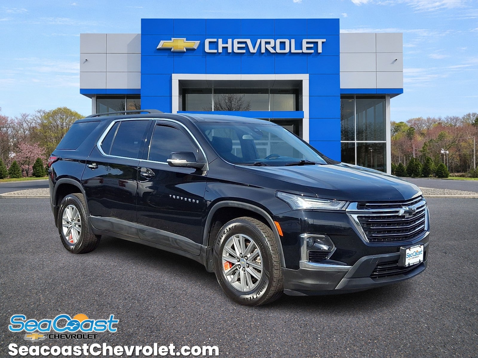 2022 Chevrolet Traverse LT Cloth