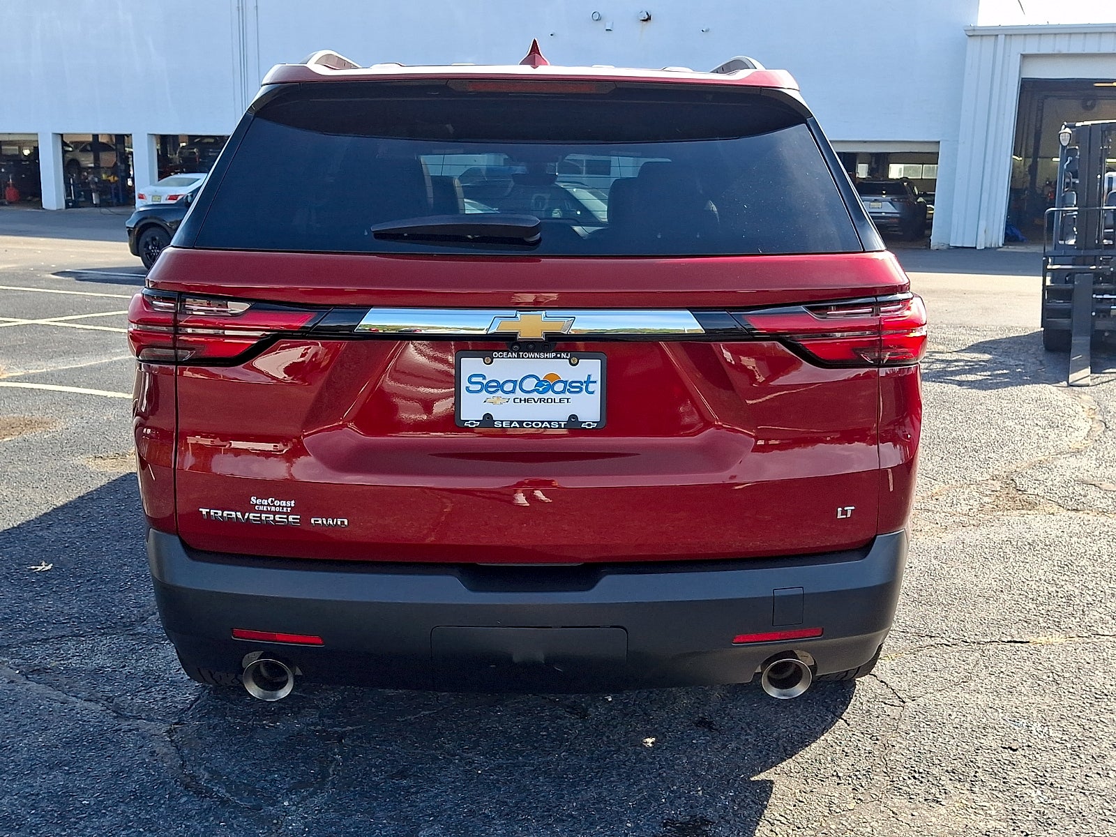 2023 Chevrolet Traverse LT Leather