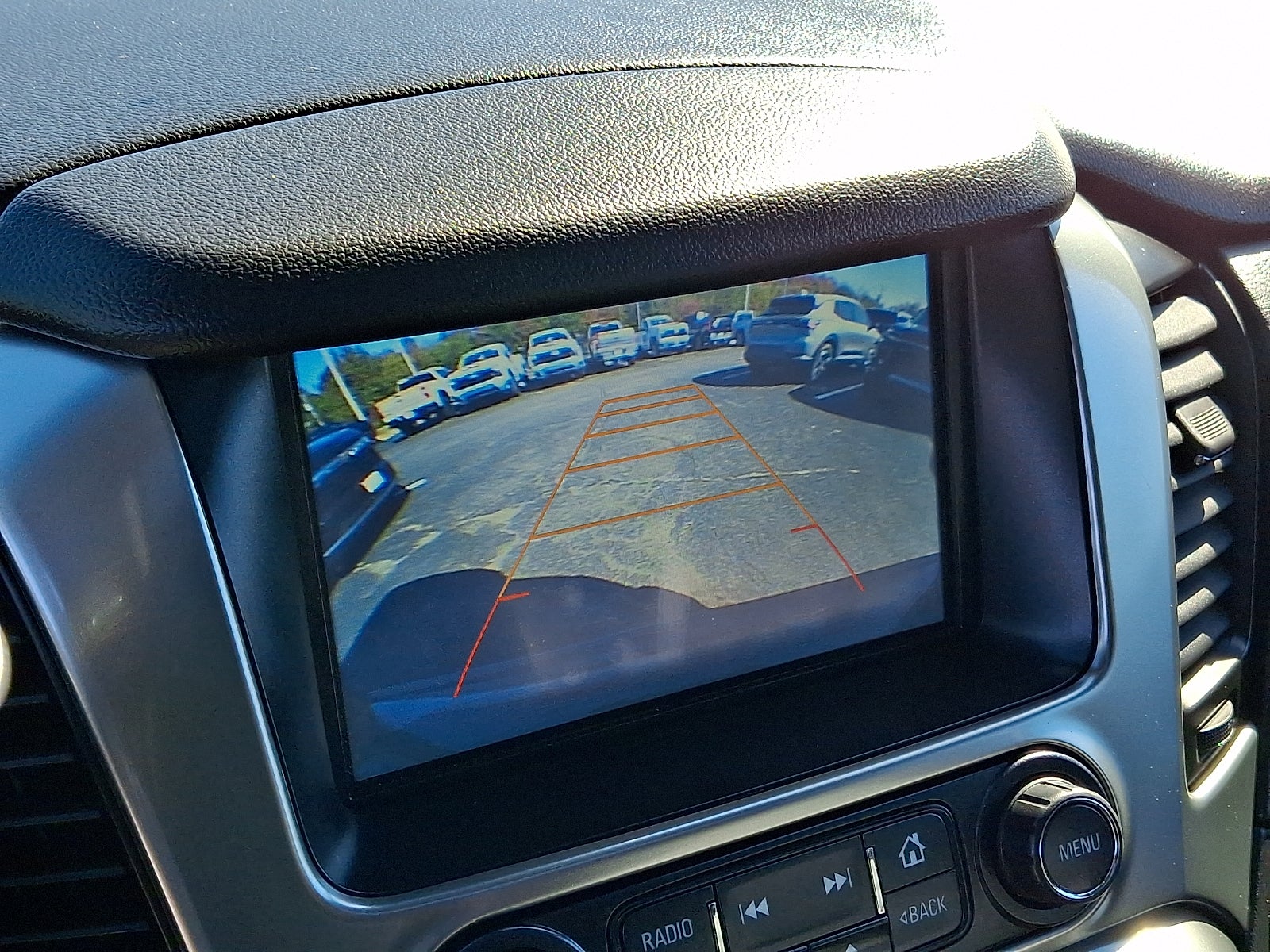 2016 Chevrolet Tahoe LT - Photo 18