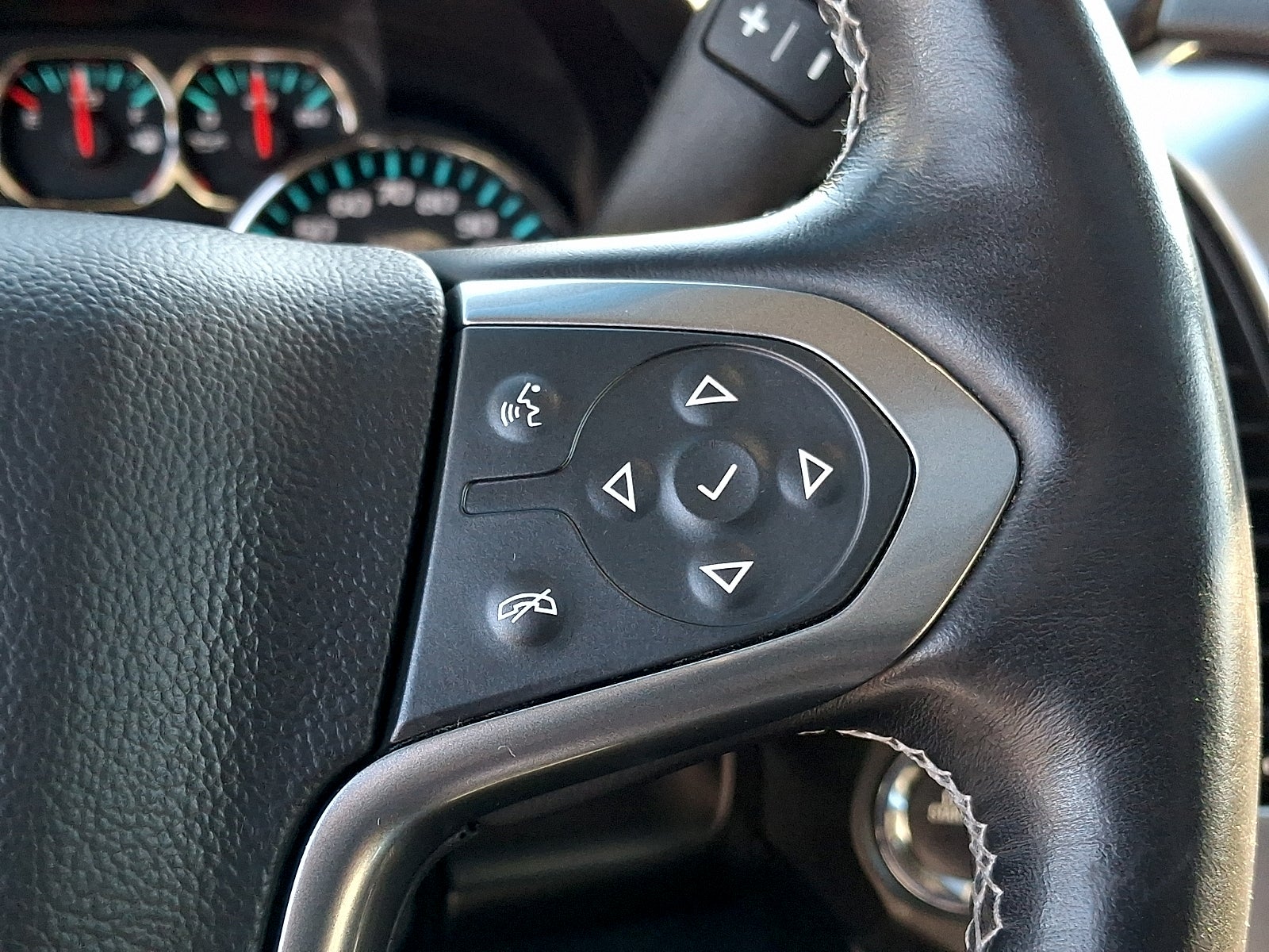 2016 Chevrolet Tahoe LT - Photo 22