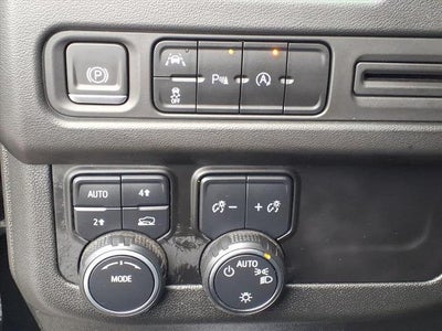 2023 Chevrolet Suburban LS