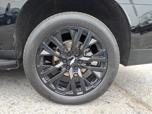 2023 Chevrolet Suburban LS