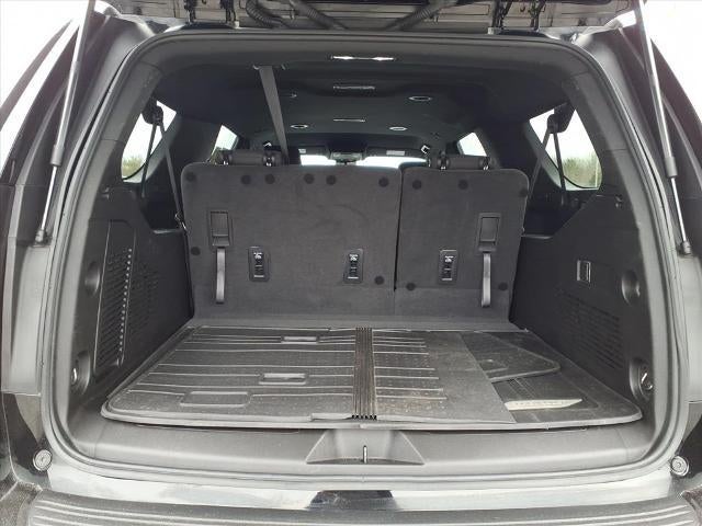 2023 Chevrolet Suburban LS