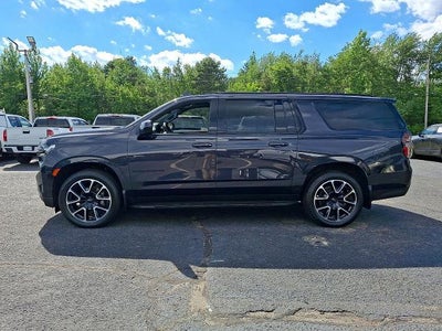 2023 Chevrolet Suburban RST