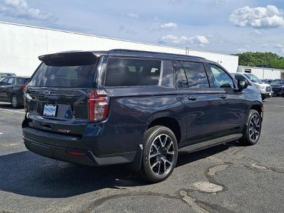 2023 Chevrolet Suburban RST