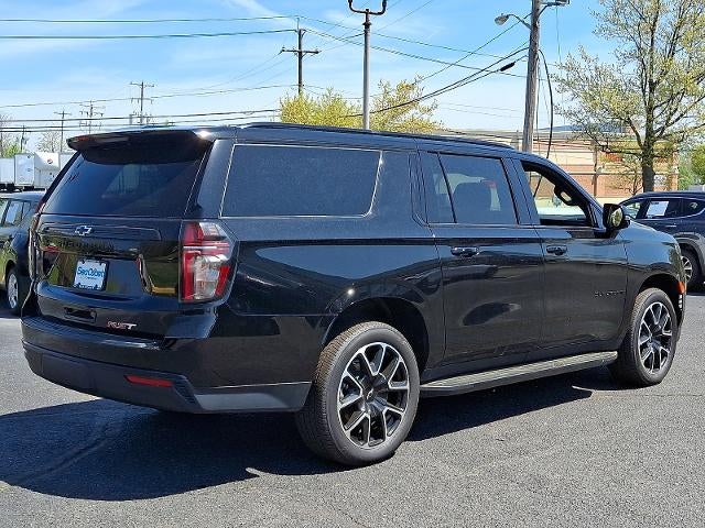 2023 Chevrolet Suburban RST