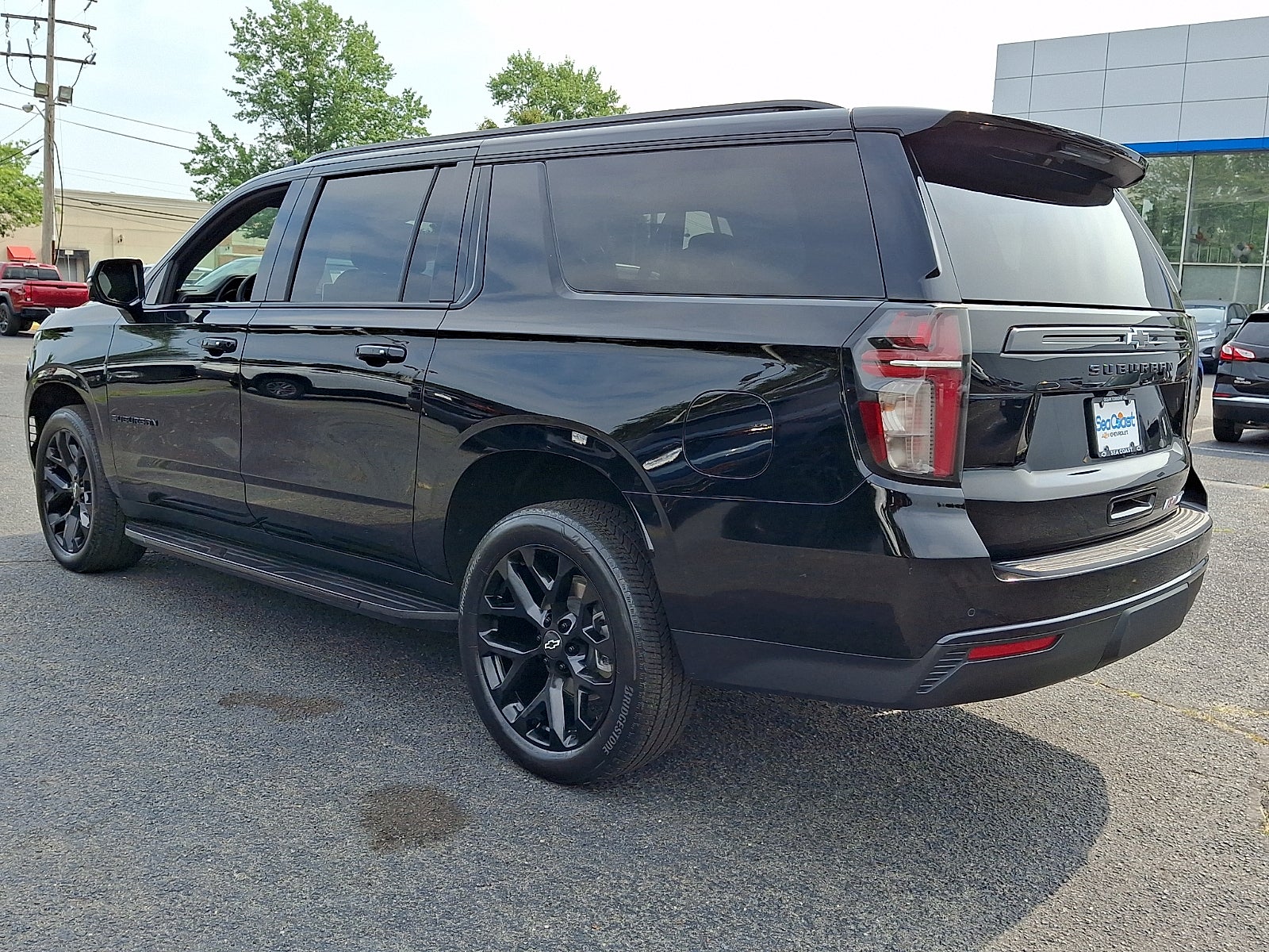 2023 Chevrolet Suburban RST