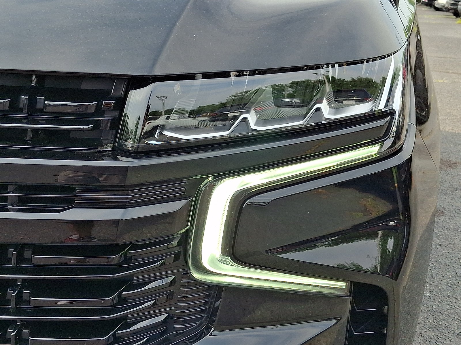 2023 Chevrolet Suburban RST - Photo 9