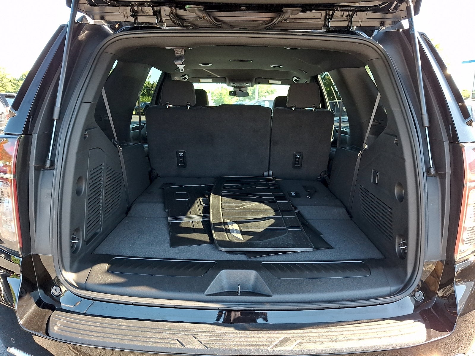 2024 Chevrolet Tahoe LS