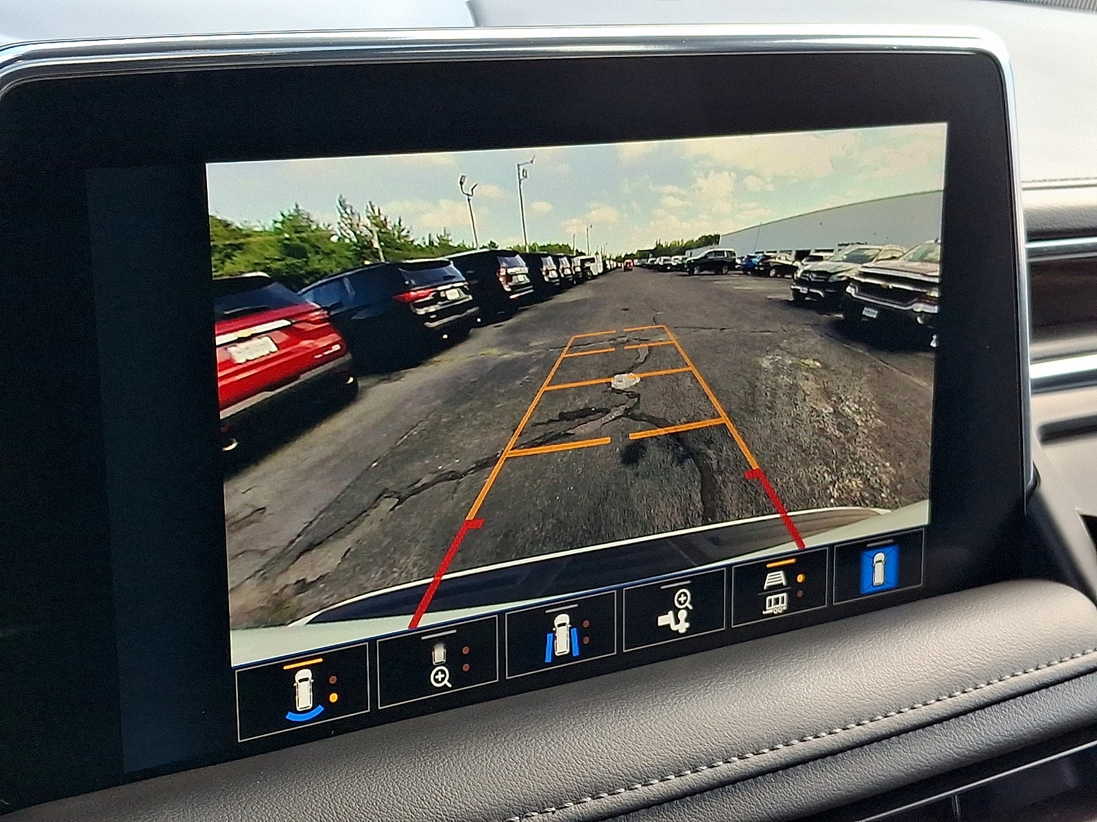 2023 Chevrolet Tahoe LT - Photo 19