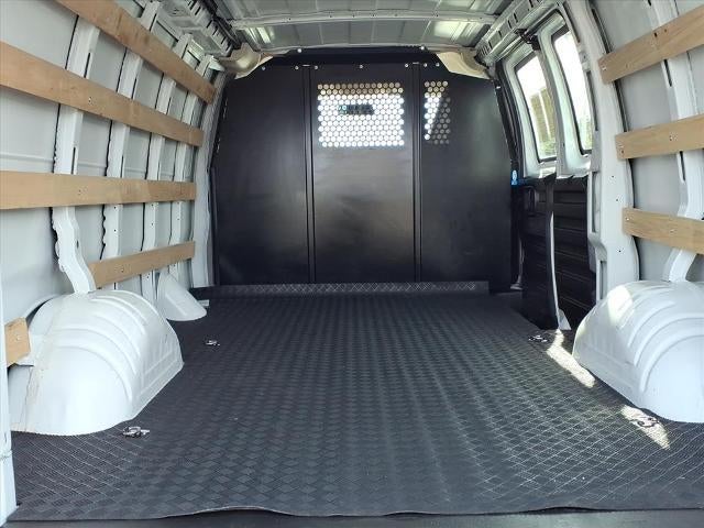 2024 GMC Savana Cargo 2500 Base