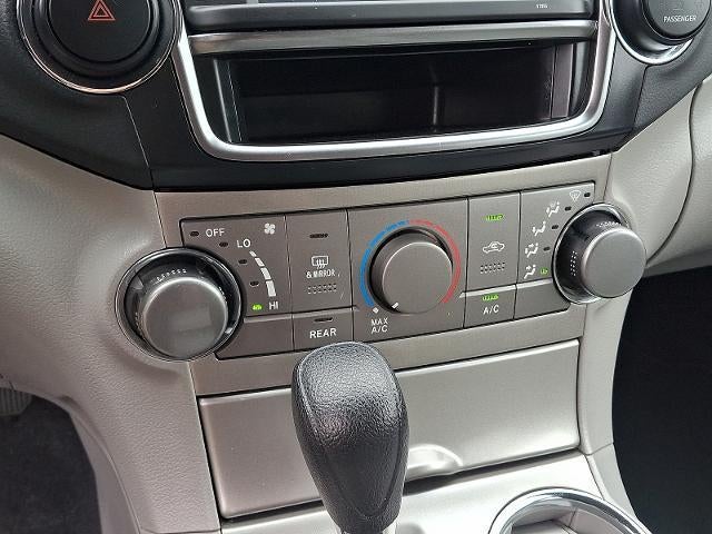 2013 Toyota Highlander Base V6