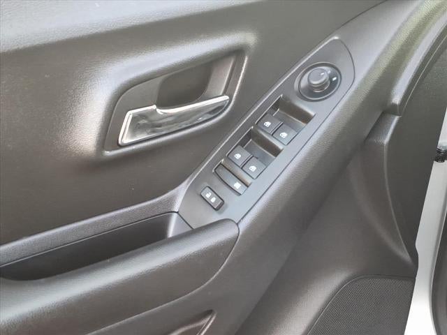 2022 Chevrolet Trax LS